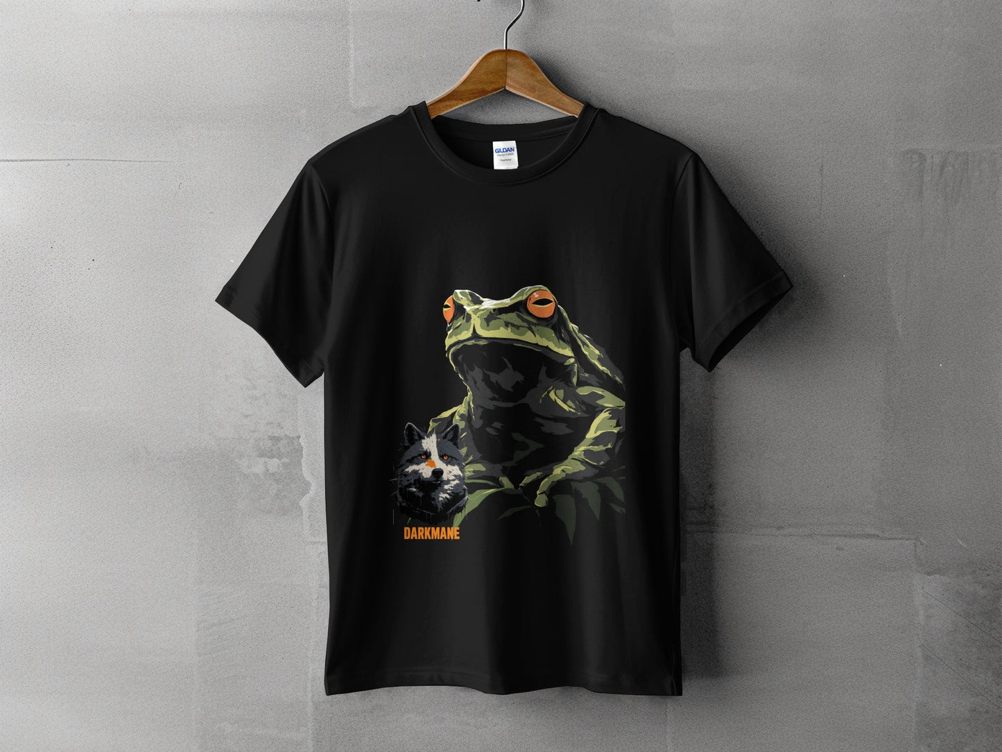 Street Art Frog and Wildlife Sizes S to 5XL Unisex T-Shirt - Darkmane Black T-Shirt - RMA APPAREL - Roclla Media Apparel Store