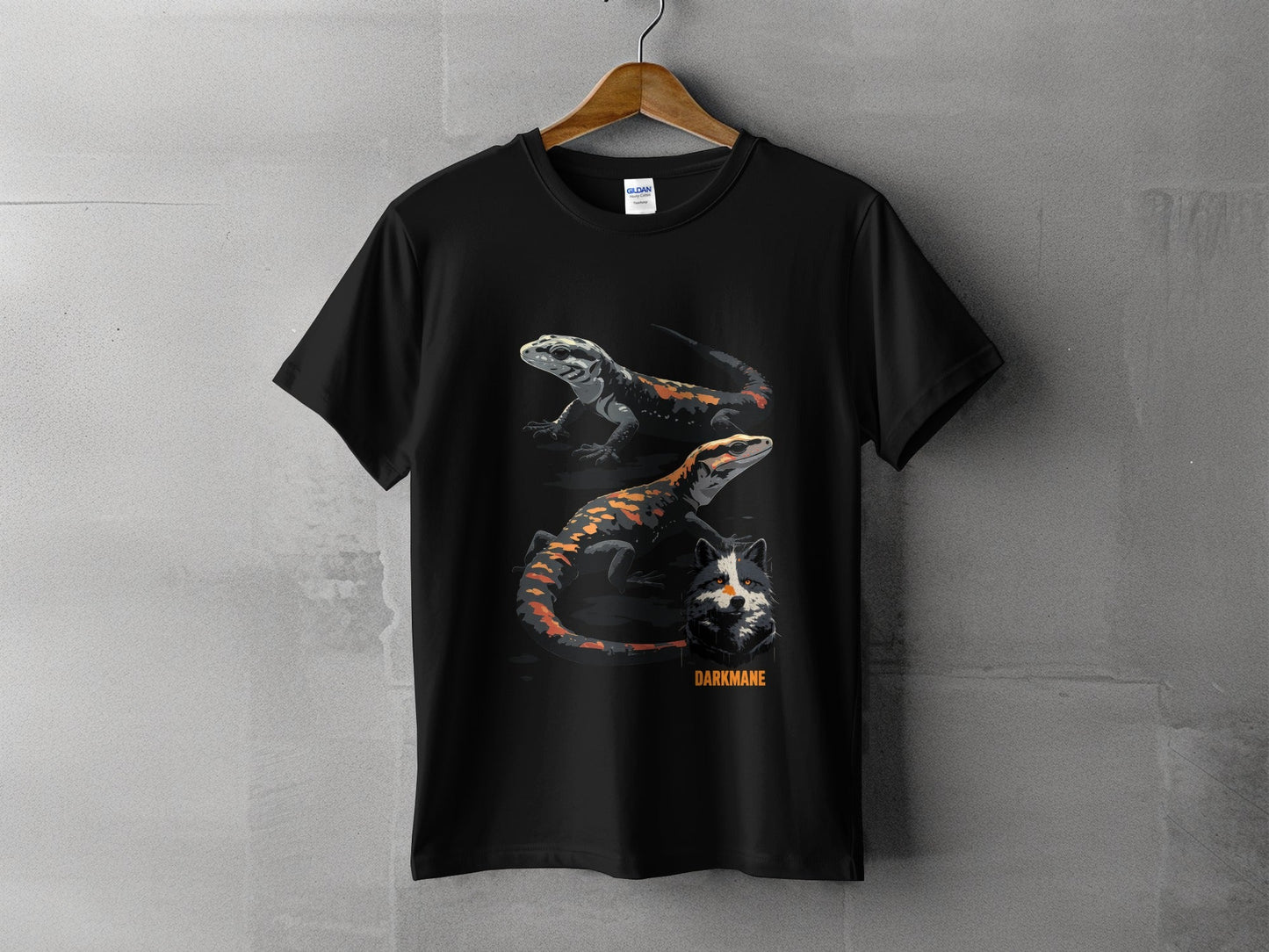Street Art Lizard Wildlife Unisex T-Shirt Sizes S to 5XL - Darkmane Black T-Shirt - RMA APPAREL - Roclla Media Apparel Store