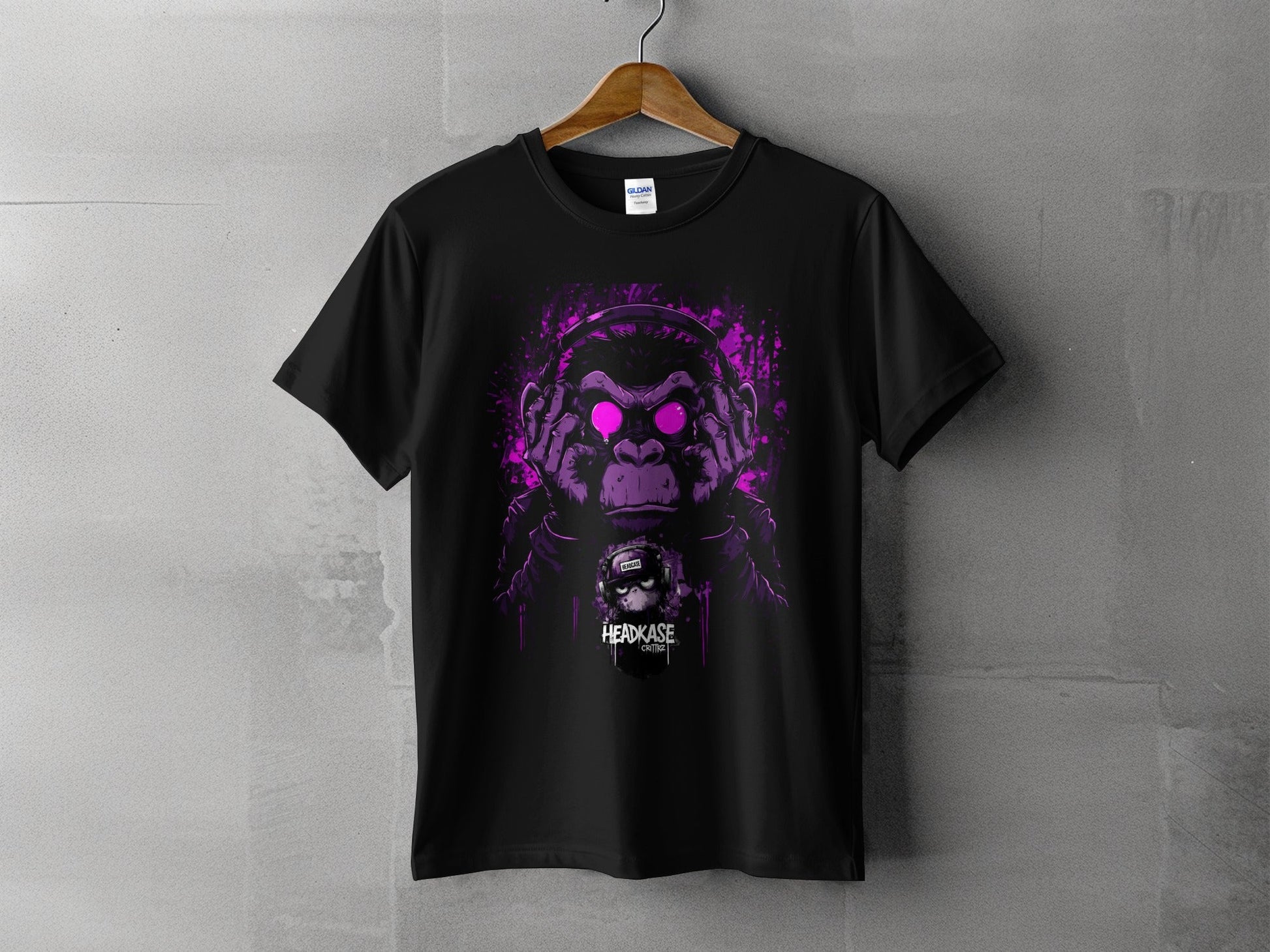 Street Art Monkey Listening Music Sizes S to 5XL T-Shirt - Headcase Crittrz Black T-Shirt - RMA APPAREL - Roclla Media Apparel Store